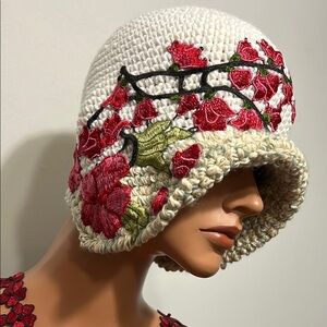 Elegant Floral Crochet Hat - White off white  and Red floral